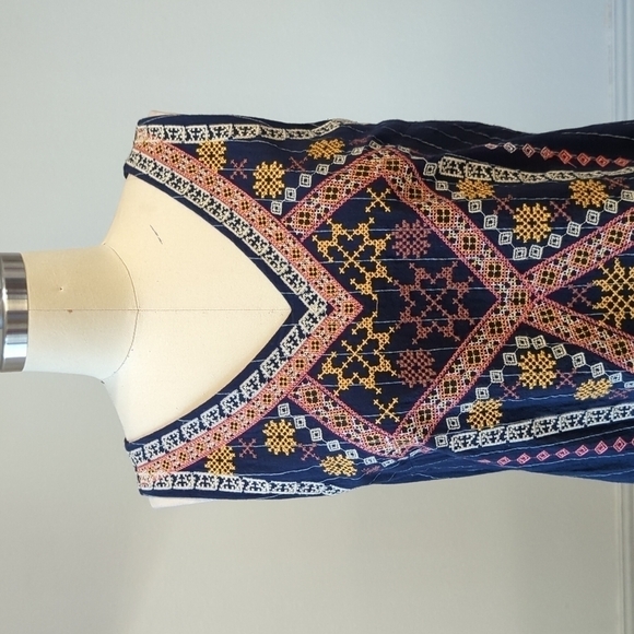 THML Embroidered V Neckline Shift Dress Navy Blue XS bohemian folk art beach - Picture 3 of 7